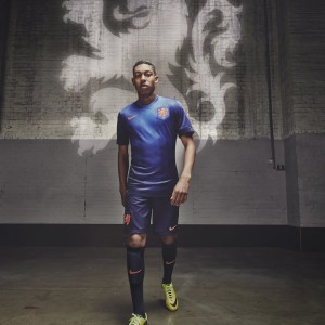 开云APP-CBA联赛总决赛战队争夺激烈 历史性一战即将上演，cba总决赛赛制2021